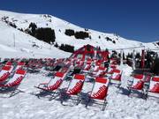 Wunderbar an der Piste Hahnenmoos-Geils