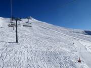 Tiefschneehang an der 8er-Sesselbahn Familienglück