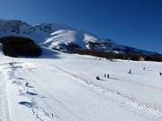 Übungshang und leichte Pisten