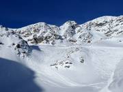 Endlose Tiefschneehänge auf der Diavolezza