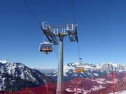 Valbona-Piavac - 4er Hochgeschwindigkeits-Sesselbahn (kuppelbar) mit Abdeckhauben
