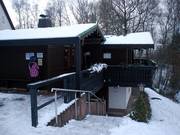 Treppe runter geht’s zu den Toiletten