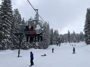 Explorer - 3er Sesselbahn fix geklemmt