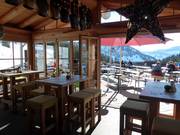 Den Skitag in der Grasgehrenhütte ausklingen lassen