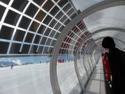 Weltweit erstes Förderband mit einer Photovoltaikanlage 