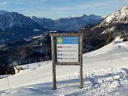 Pistenausschilderung im Skigebiet Loser