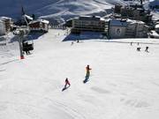 Anfängergelände an der Startbahn (Sesselbahn und Wunderteppich)