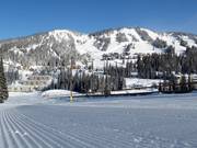 Perfekt präparierte Piste im Skigebiet SilverStar