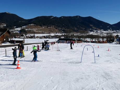 Skigebiete für Anfänger in der Urlaubsregion Ammergauer Alpen – Anfänger Steckenberg – Unterammergau