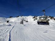 Zentralbahn - 4er Hochgeschwindigkeits-Sesselbahn (kuppelbar) mit Abdeckhauben