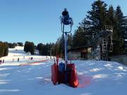 Schneekanone auf der Piste
