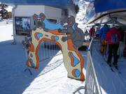 Lustiger Kindereingang an der Zirmbahn