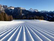 Breite und bestens präparierte Piste im Skigebiet Civetta