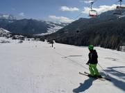Leichte und breite Piste an der Vierersesselbahn Sodlisia