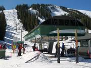 Black Mountain Express - 4er Hochgeschwindigkeits-Sesselbahn (kuppelbar)