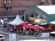 Platzhirsch-Alm an der Talstation Planai