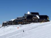 Alpinhotel Pacheiner mitten im Skigebiet direkt an der Piste