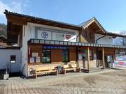 Gepflegter Kassenbereich an der Talstation in Neukirchen