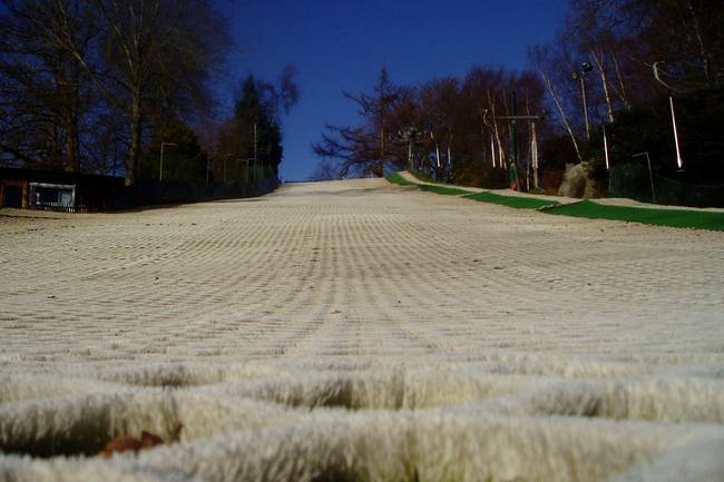 Bowles Snowsports Centre