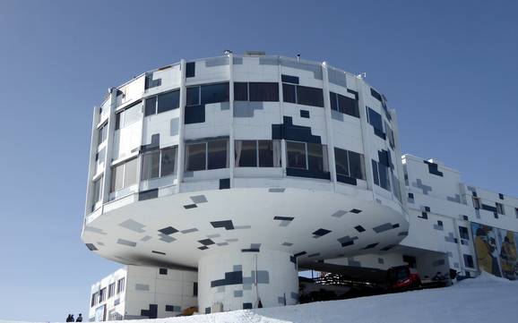 Flims Laax Falera: Unterkunftsangebot der Skigebiete – Unterkunftsangebot Laax/Flims/Falera