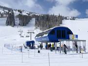 Apex Express - 4er Hochgeschwindigkeits-Sesselbahn (kuppelbar)