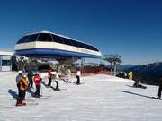 Genziana Express - 4er Hochgeschwindigkeits-Sesselbahn (kuppelbar) mit Abdeckhauben