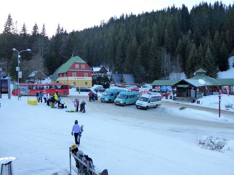 Riesengebirge (Krkonoše/Karkonosze): Anfahrt in Skigebiete und Parken an Skigebieten – Anfahrt, Parken Pec pod Sněžkou (Petzer)