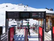 Einheitlicher Zugang an allen Liften mit Informationen