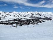 Blick zum Elkhorn Village vom Dollar Mountain