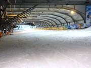 Präparierte Piste in der Skihalle