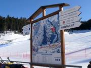Informationstafel im Skigebiet