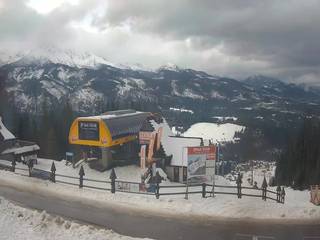 Małe Ciche - widok na parking