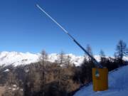 Lanzenbeschneiung im Skigebiet