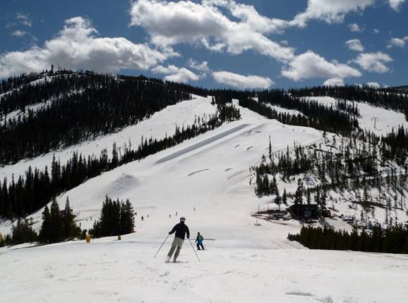Blick auf die Pisten am Winter Park Mountain