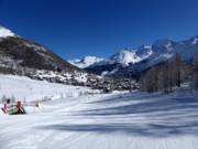 Saas-Fee eingebettet zwischen den Viertausendern