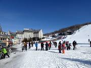 Von den Unterkünften geht es direkt auf die Pisten