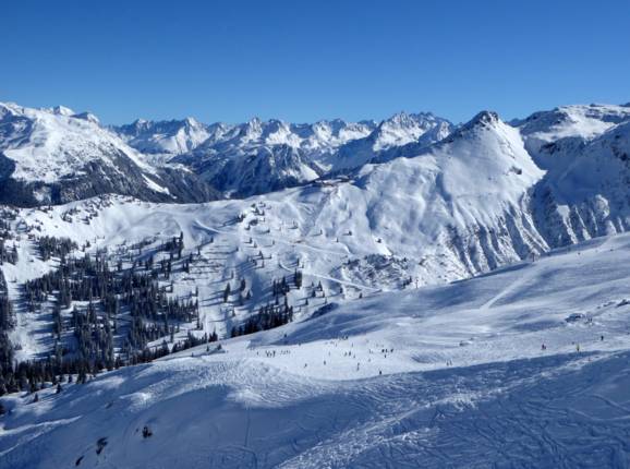 Blick auf Burg und Versettla